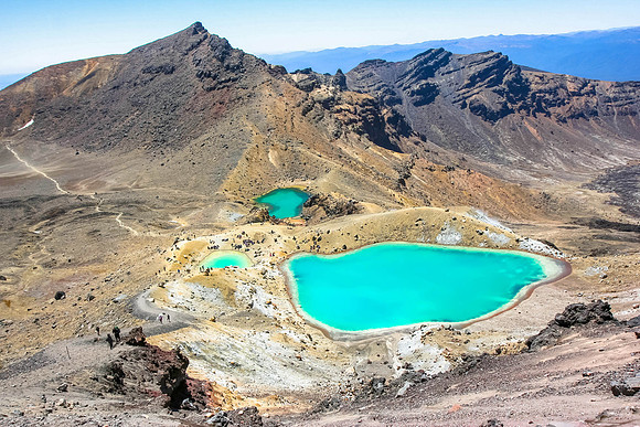 Emerald Lakes, Tongariro Crossing, New Zealand.