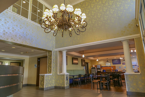 Holiday Inn Express