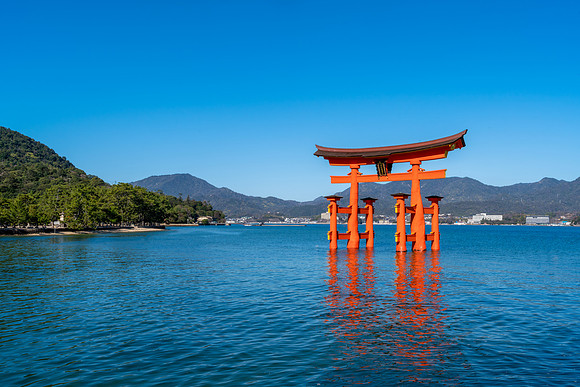 Itsukushima Torri Gate Miyajima Island
